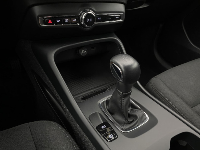 Volvo XC40 T2 CORE NAVIGACE 1.maj