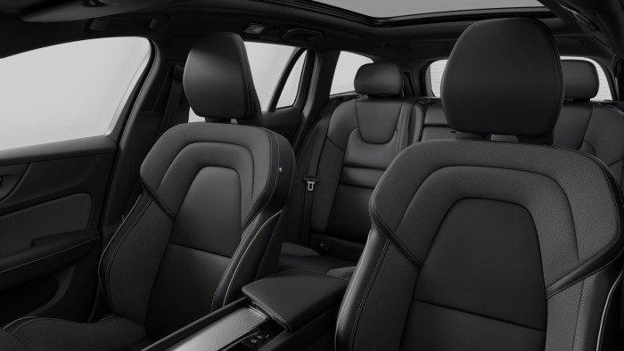 Volvo V60 B4 AUT DARK PLUS