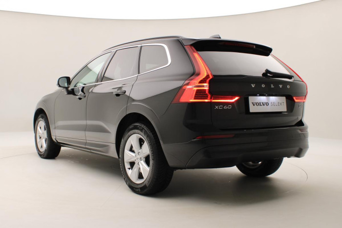 Volvo XC60 B4 AWD CORE AUT CZ 1.maj