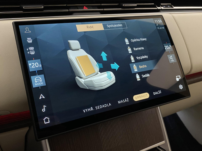 Land Rover Range Rover P550e AUTOBIOGRAPHY SWB