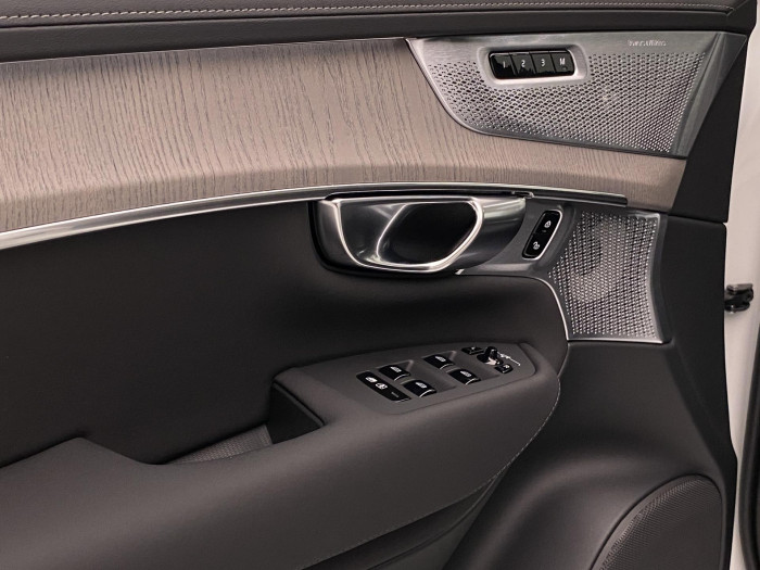 Volvo XC90 T8 AWD RECHARGE BRIGHT PLUS 7m