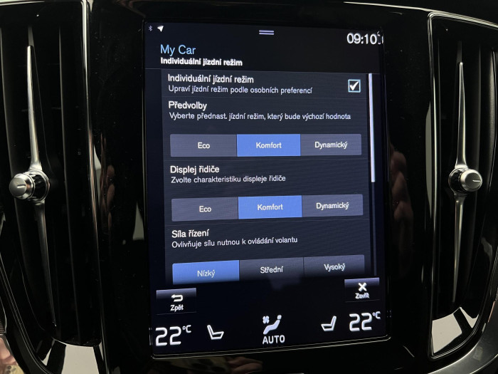 Volvo V60 B3 R-DESIGN AUT 1.maj.