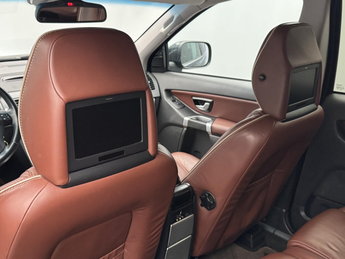 Volvo XC90 D5 AWD SUMMUM AUT 7M CZ 2.4 d Summum