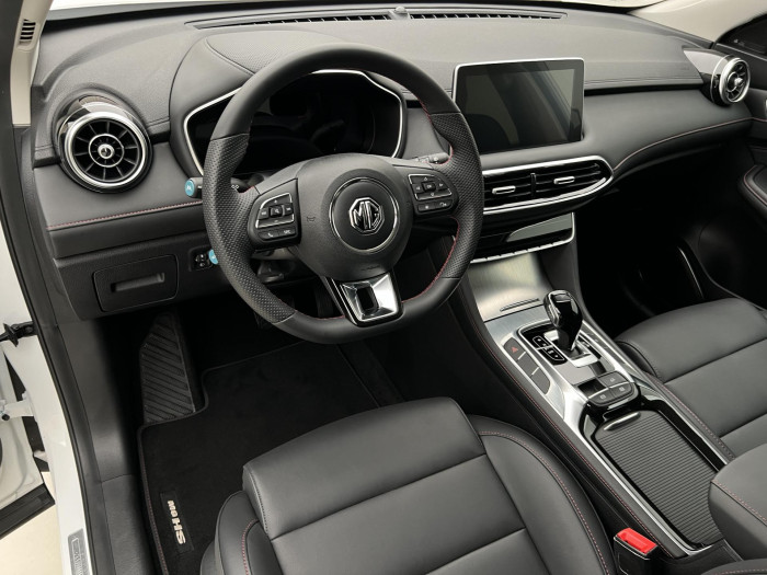 MG HS 1.5 TGI EXCITE AUT CZ 1.maj.