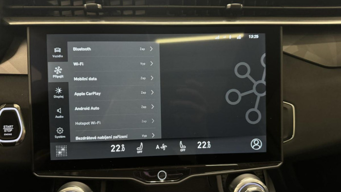 Lynk & Co 01 PHEV DCT AUT 1.maj. REZERVACE