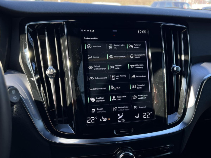 Volvo V60 D4 MOMENTUM POLESTAR Aut 1.maj 2.0 d Momentum