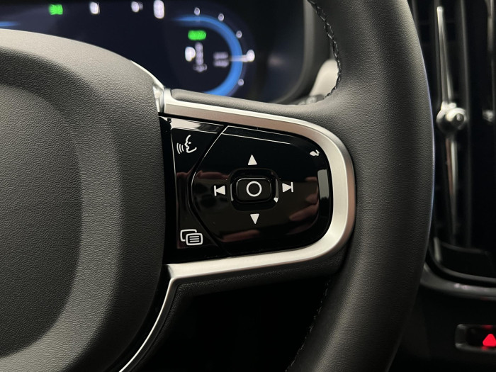 Volvo V90 T6 AWD RECHARGE PLUS DARK AUT