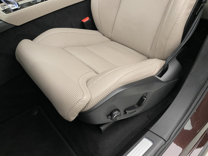 Volvo XC90 T8 AWD RECHARGE REZERVACE