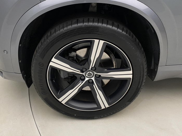 Volvo XC90 T6 AWD R-DESIGN AUT REZERVACE