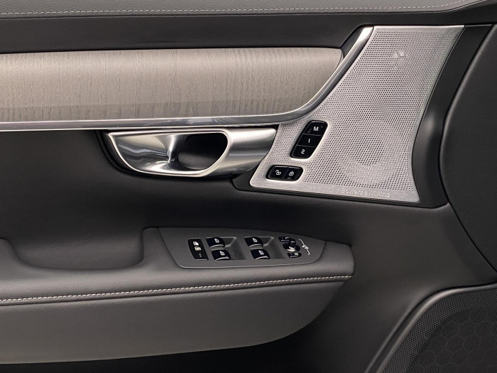 Volvo V90 T8 AWD Plug-in BRIGHT ULTRA