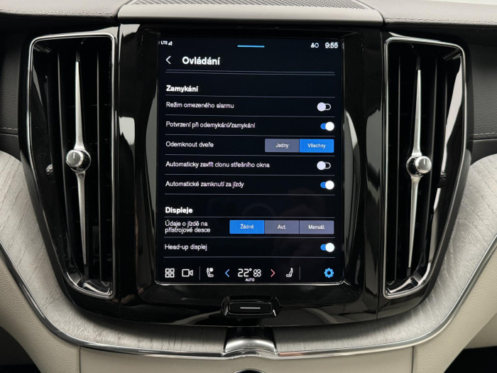 Volvo XC60 T6 AWD RECHARGE PLUS BRIGHT CZ