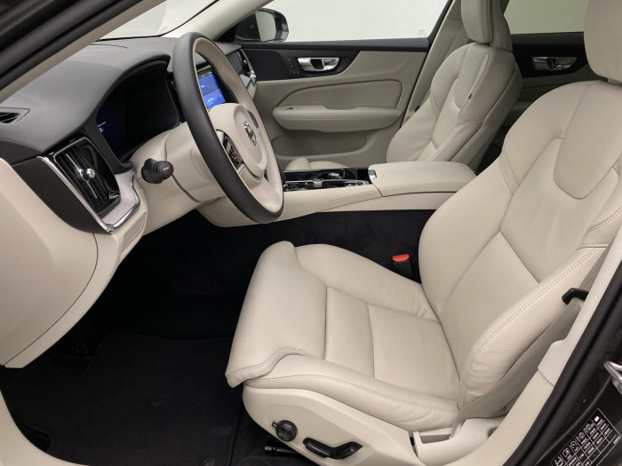 Volvo V60 T6 AWD PLUG-IN BRIGHT PLUS