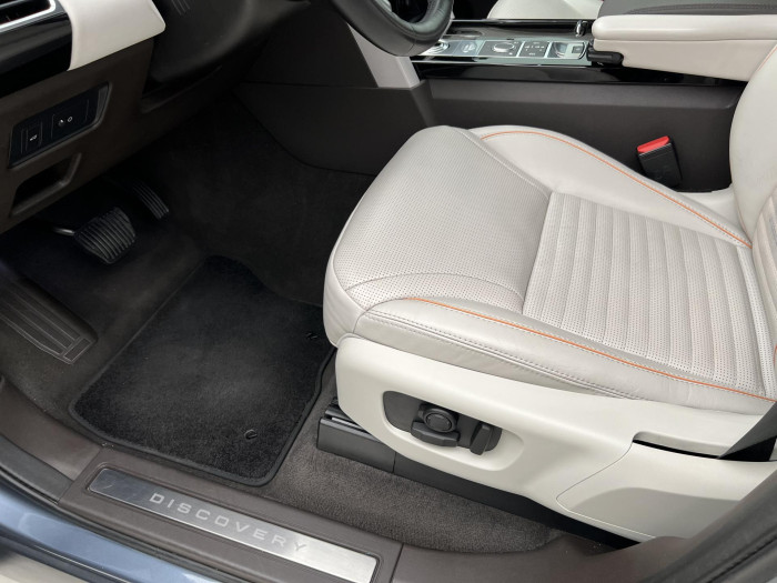 Land Rover Discovery 3.0 TDV6 HSE AWD Aut CZ