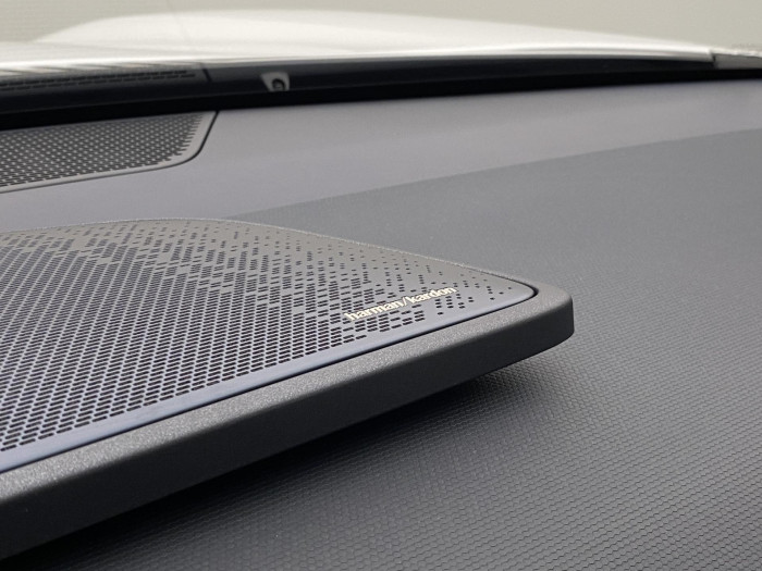 Lynk & Co 08 MORE PHEV