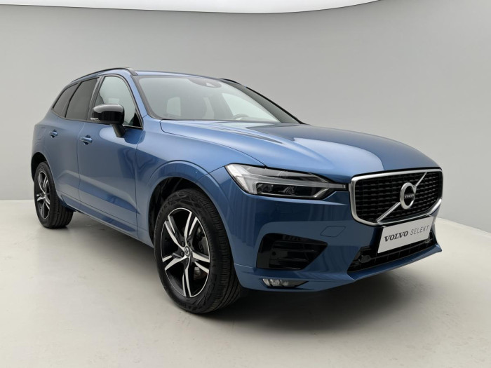 Volvo XC60 B4 AWD R-DESIGN AUT REZERVACE