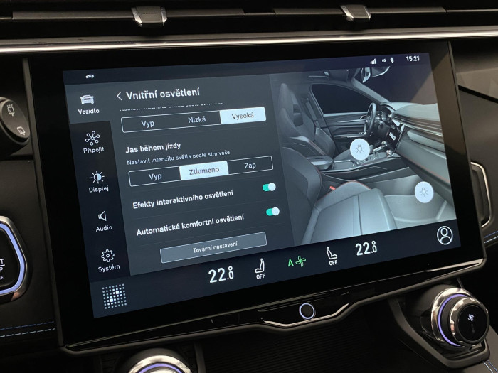 Lynk & Co 01 PHEV DCT AUT 1.maj