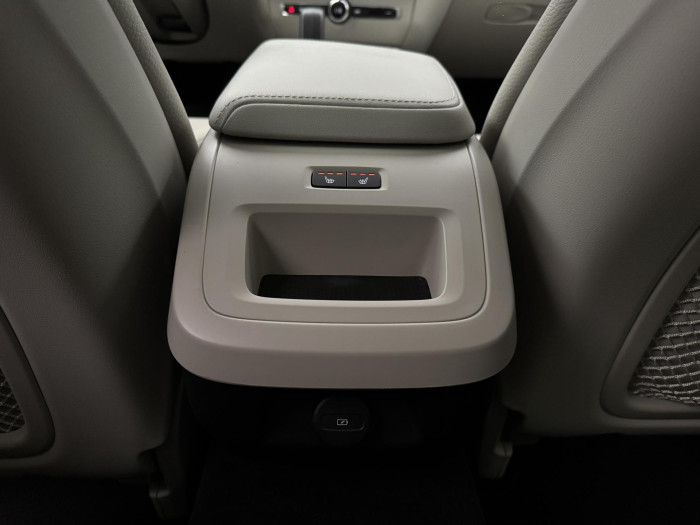 Volvo V60 B5 BRIGHT PLUS AUT REZERVACE