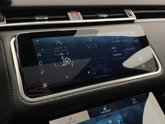 Land Rover Range Rover Velar D200 R-DYNAMIC SE REZERVACE 2.0 d Dynamic SE