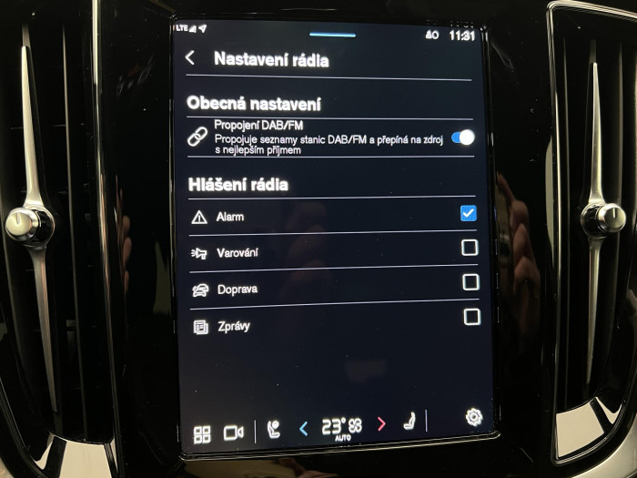 Volvo V60 T6 AWD RECHARGE PLUS DARK AUT