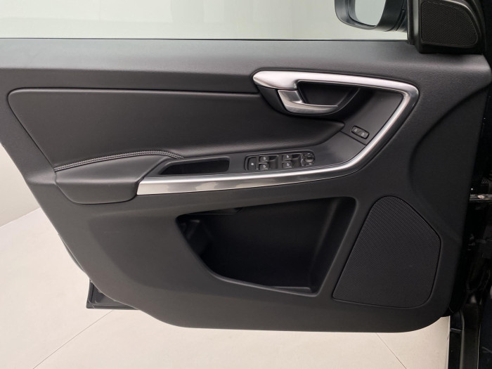 Volvo XC60 D4 AWD MOMENTUM AUT 2.4 d Momentum