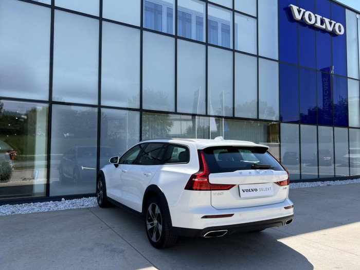 Volvo V60 CROSS COUNTRY D4 AWD Aut 1.maj 2.0 d