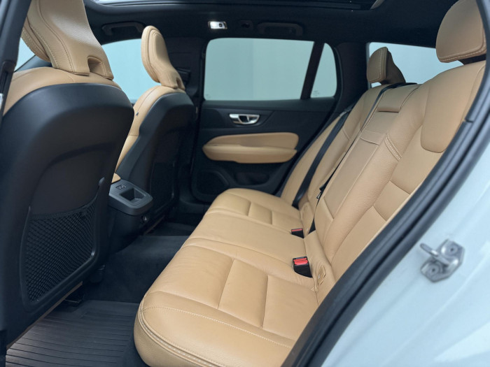 Volvo V60 CC T5 AWD PRO POLESTAR AUT CZ 2.0 CC CC