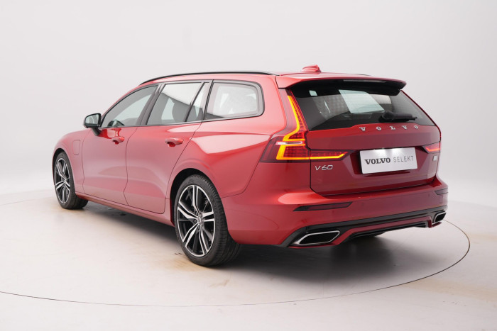 Volvo V60 T6 AWD RECHARGE R-DESIGN