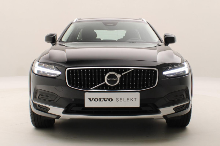 Volvo V90 CC B4 AWD PLUS AUT CZ 1.maj