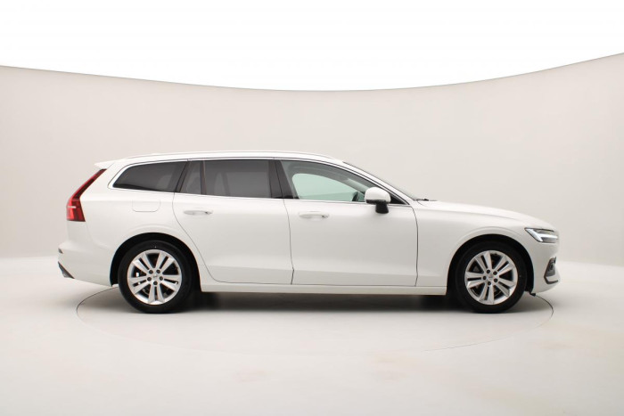 Volvo V60 D3 MOMENTUM AUT REZERVACE 2.0 d Momentum