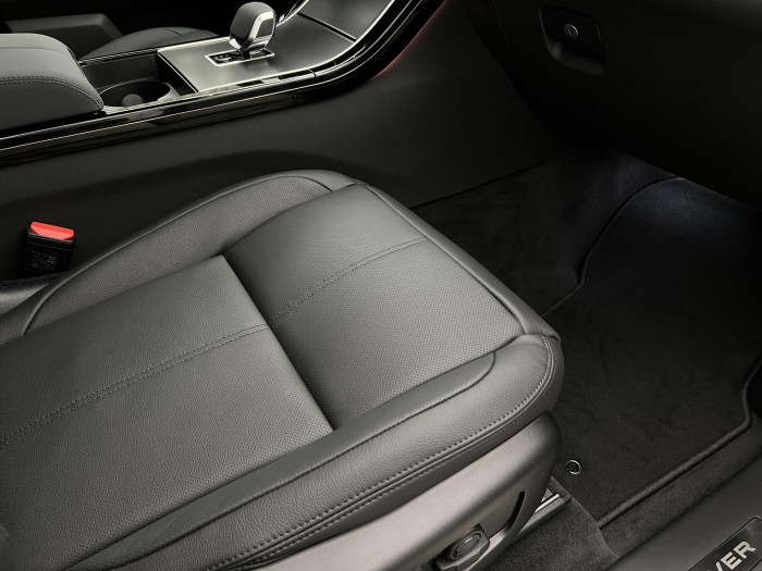 Land Rover Range Rover Velar D300 DYNAMIC SE AWD Aut 3.0 d Dynamic SE