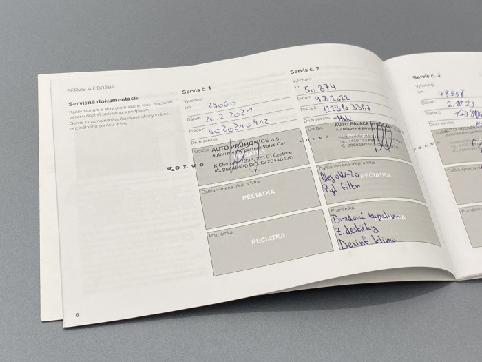 Volvo XC40 D4 AWD R-DESIGN AUT CZ 2.0 d