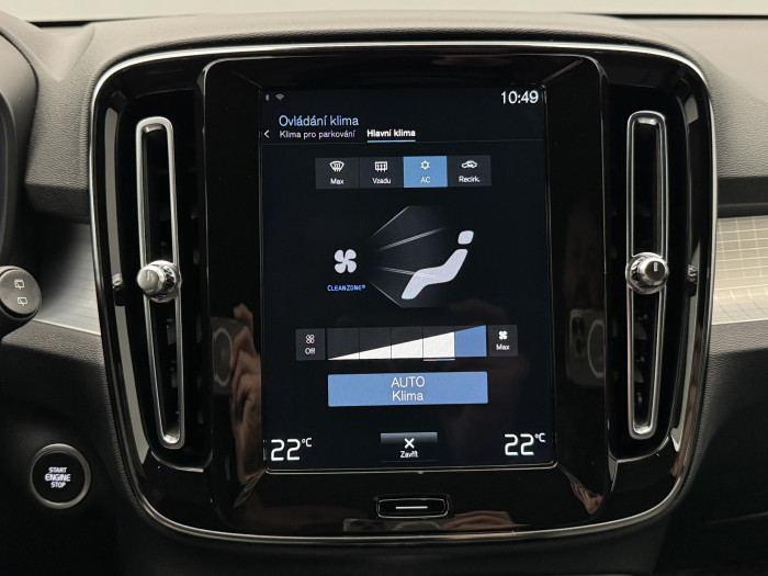 Volvo XC40 T2 MOMENTUM CZ 1.5 Momentum