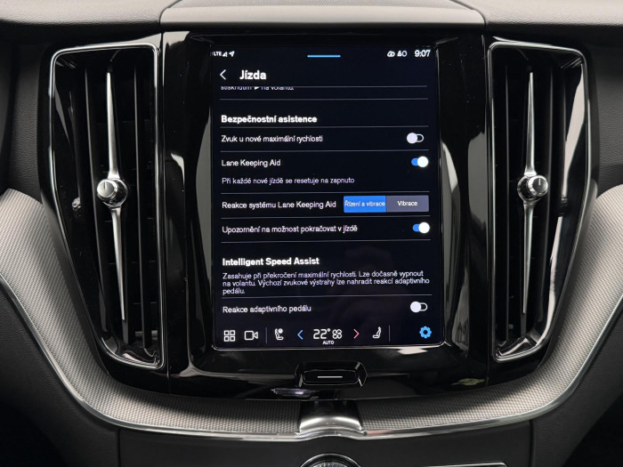 Volvo XC60 B5 AWD BLACK EDITION AUT 2.0 Edition