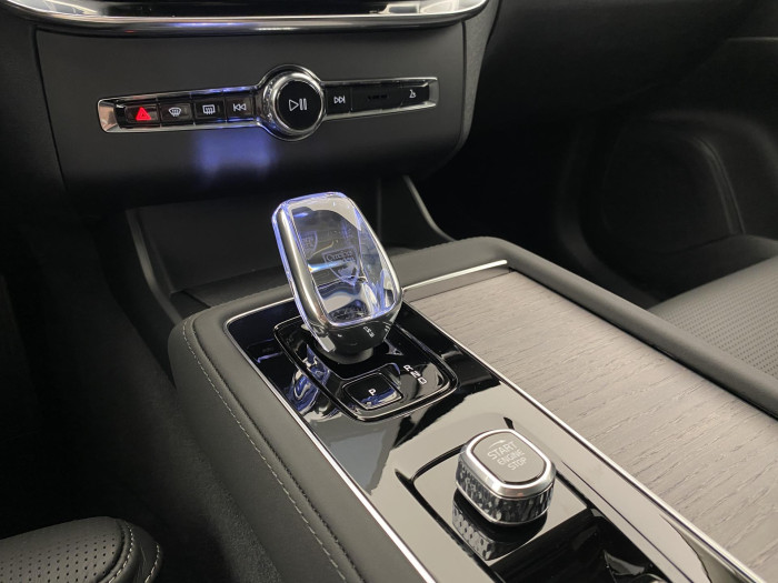 Volvo XC90 T8 AWD RECHARGE DARK PLUS 7m