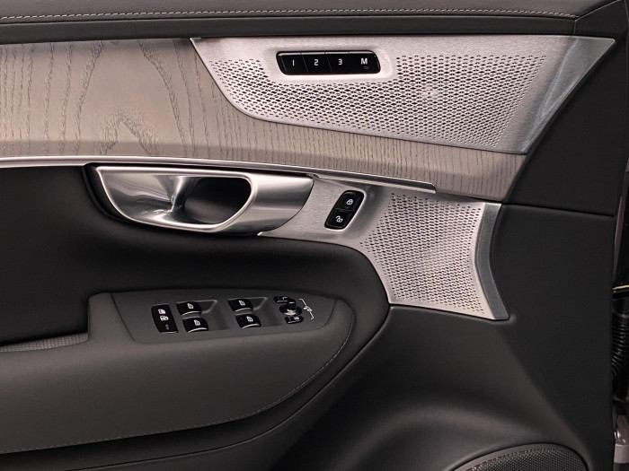 Volvo XC90 T8 AWD RECHARGE BRIGHT PLUS 7m