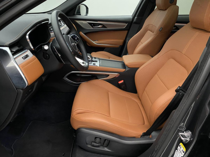 Jaguar F-Pace D300 R-DYNAMIC SE REZERVACE 3.0 d Dynamic SE