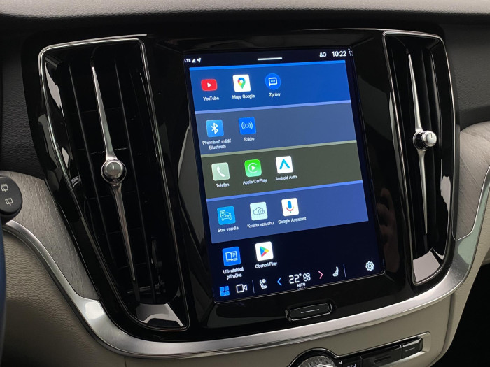 Volvo V60 CC B4 AWD BRIGHT PLUS AUT CZ