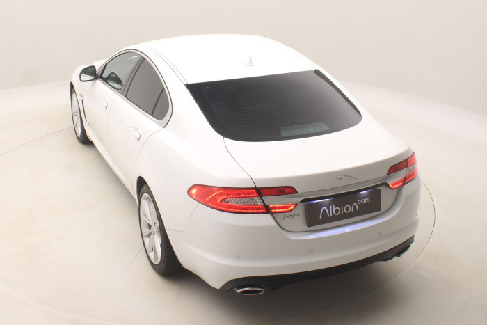 Jaguar XF 3.0 V6D AUT CZ 3.0 d