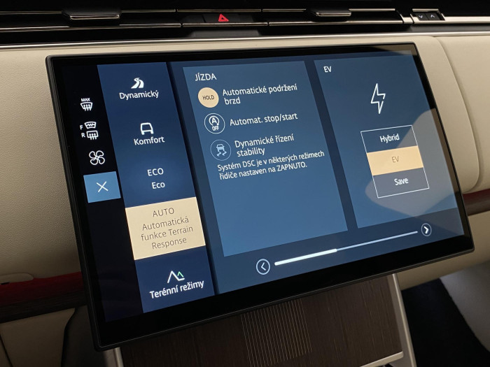 Land Rover Range Rover P550e AUTOBIOGRAPHY SWB