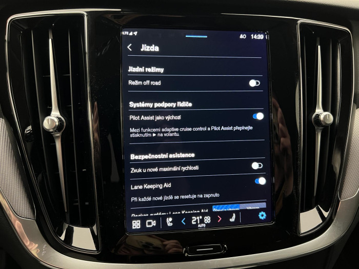 Volvo V60 CC B5 AWD PLUS BRIGHT AUT