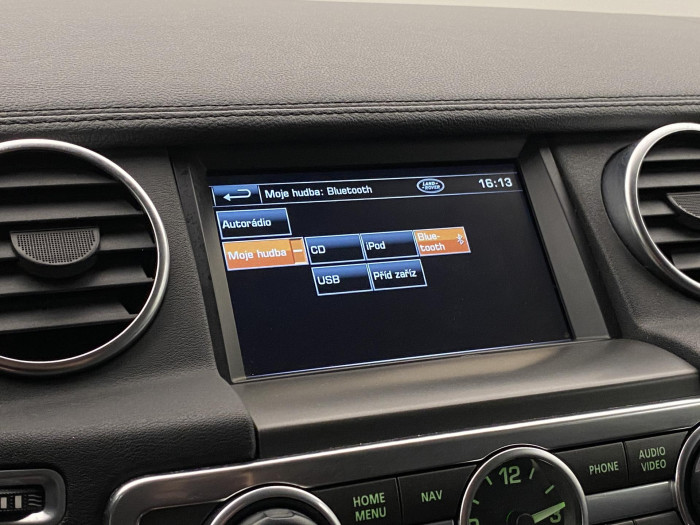 Land Rover Discovery 3.0 TDV6 S AWD REZERVACE