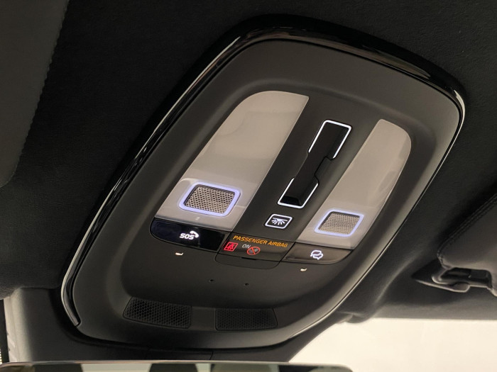 Volvo XC90 T8 AWD RECHARGE DARK ULTRA 7