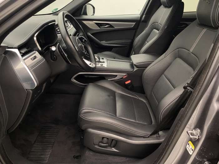 Jaguar F-Pace P250 R-DYNAMIC SE AWD AUT 2.0 Dynamic SE