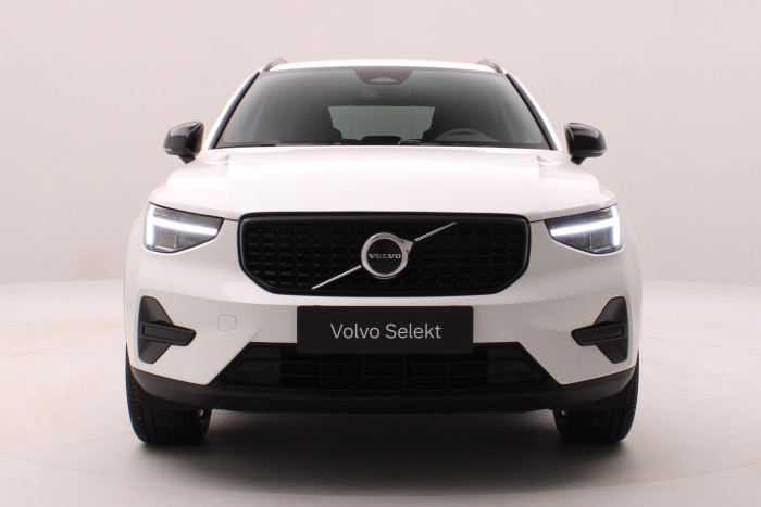 Volvo XC40 B3 DARK PLUS AUT CZ
