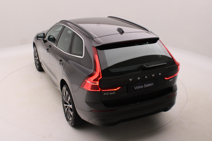 Volvo XC60 B5 AWD CORE AUT