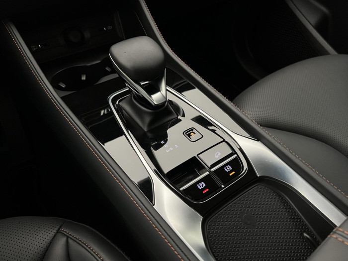 MG HS 1.5 TGI EXCLUSIVE AUT CZ 1.maj 1.5 Exclusive