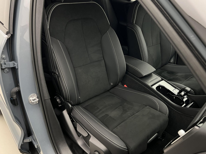Volvo XC40 RECHARGE PLUS SINGLE MOTOR