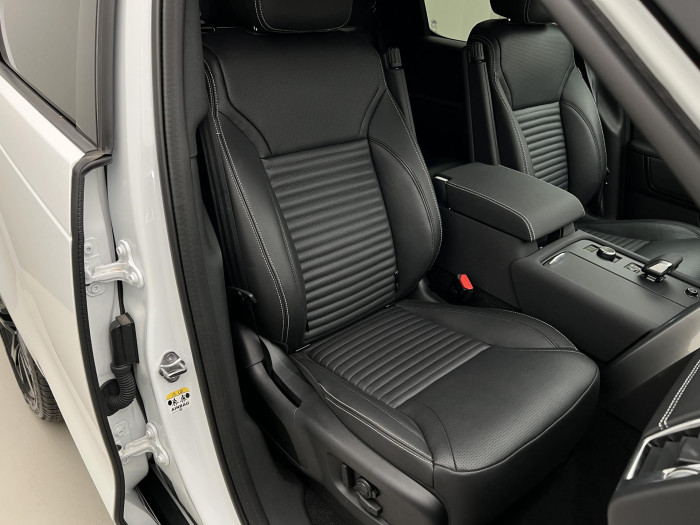 Land Rover Discovery D250 DYNAMIC SE AWD AUT CZ 3.0 d Dynamic SE