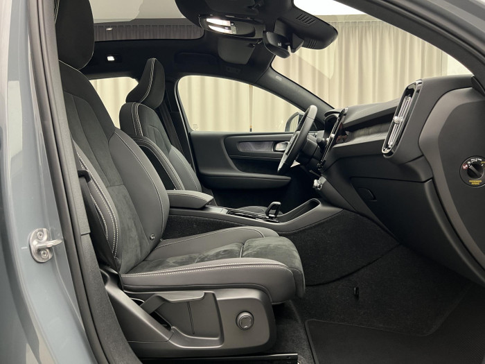 Volvo C40 RECHARGE PLUS TWIN MOTOR AUT