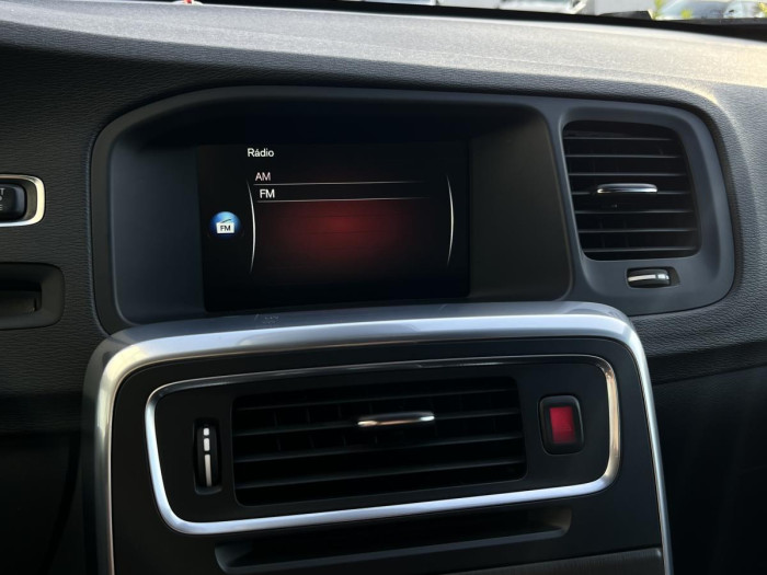 Volvo V60 D4 NEZ.TOPENÍ Aut 2.0 d